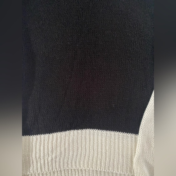 Colorblock sweater - Picture 3 of 4